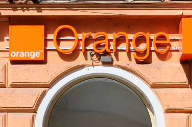 ¿Debería invertir en las acciones del operador de telecomunicaciones Orange, que confirma sus objetivos tras los resultados de este trimestre?